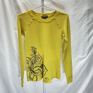 Athleta Womens M Top Long sleeve yellow ribbed fabric crew neck Hibiscus accent